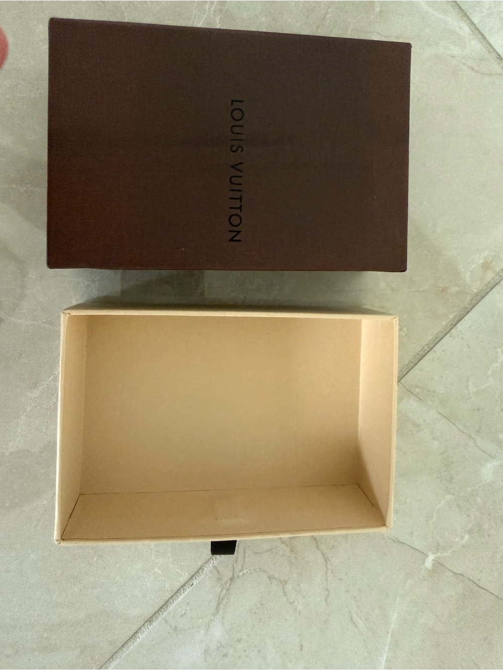 Louis Vuitton Dark Brown  Box with Black Pull Tab - Picture 3 of 3